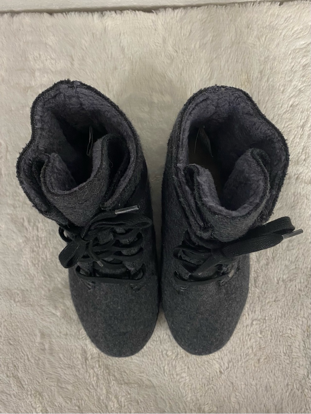 Bearpaw Krista Charcoal Gray Wool Felt Lace Up Boots Women’s Size 9 - Picture 6 of 12